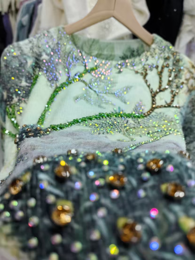 Real Photos Sparkling Crystal  - Winter Clothing Factory Outlet 评论和价格